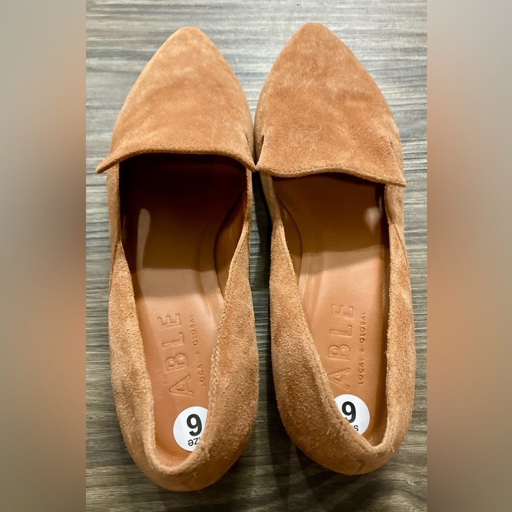 NWOB Able Women’s Size 6M Tobacco Colored Suede Lizbeth Loafers - Picture 5 of 10